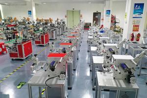 Aplicador Automático de Etiquetas Pequeño para Cajas de Cartón, Sellado de Esquinas y Etiquetado de Superficies Planas Superiores - Product Image 6