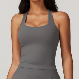 Camiseta sin mangas de entrenamiento OEM ODM para mujer, camiseta blanca de estilo básico de gimnasio de talla grande, personalizada, transpirable, suave, acanalada, ligera, algodón, diseño recortado - Product Image 1