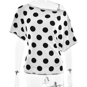 Haut à épaules dénudées à pois pour femmes, t-shirt en tricot à manches courtes, coupe ajustée, style européen - Product Image 5