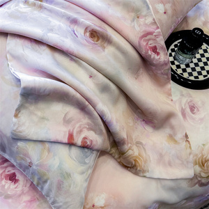 Juego de Ropa de Cama Floral de 4 Piezas, 100% Algodón, 300 Hilos, Duradero, Fácil de Cuidar, con Sábanas y Funda Nórdica para el Hogar - Product Image 3