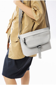 Sac messager imperméable multi-poches avec bandoulière réglable, sac à bandoulière pour toutes les saisons, utilisation en extérieur - Product Image 6