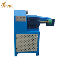 Machine de ponçage et de polissage automatique compacte à station unique pour semelles de chaussures, avec fonction de finition des bords supérieurs des chaussures