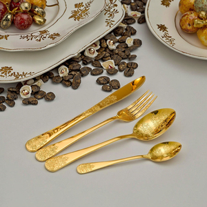 24 cái hiện đại vàng thép không gỉ <span class=keywords><strong>Flatware</strong></span> <span class=keywords><strong>Set</strong></span> dao muỗng nĩa Bộ đồ ăn với hộp quà tặng bằng nhựa cho bữa tiệc - Product Image 4