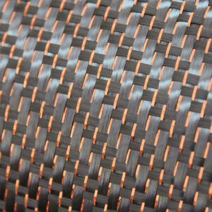 Tissu en fibre de carbone tissé 3k pour l'industrie automobile légère - Product Image 1