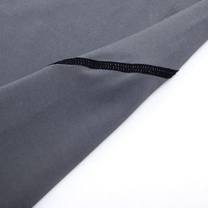 Camiseta Deportiva Elástica de Secado Rápido para Hombre, Estilo Slim Fit, Compresión para Gimnasio y Baloncesto, Sólida, de Secado Rápido y Absorbente - Product Image 5