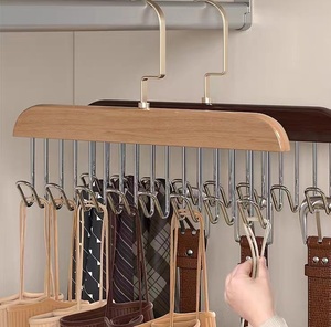 Cintres en bois pour sous-vêtements et vêtements avec crochets de rangement, ceintures, bandeaux, cravates, présentoirs, support de logo personnalisé - Product Image 1