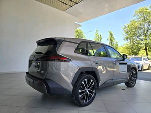 Toyota <span class=keywords><strong>RAV4</strong></span> HEV 2.5L E CVT 4WD d'<span class=keywords><strong>occasion</strong></span> 2026 – Édition Familiale Économique en Carburant, SUV Haut de Gamme, Conduite Intelligente, Conduite à Gauche, Stock Disponible - Product Image 2
