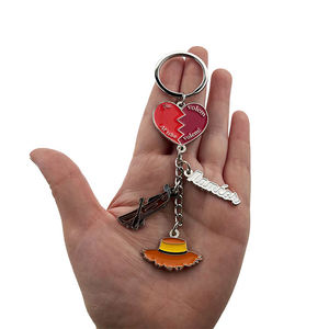 Llavero de mosquetón personalizado al por mayor, de moda, vintage, 2D 3D, con esmalte suave, logotipo de empresa, forma personalizada, de aleación de zinc metálica - Product Image 5