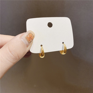 Boucles d'oreilles créoles minimalistes pour femmes, bijoux élégants et légers, tendance - Product Image 4