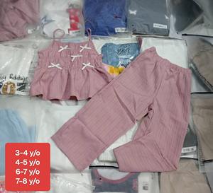Ropa Infantil de Alta Calidad con Diseños Variados 2026, Ropa para Niños y Niñas, Pacas de Ropa Nueva de la Marca Sheinning, Venta al Por Mayor - Product Image 2