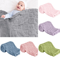Stock de Nouvelle Arrivée Couverture Polaire pour Bébés Nourrissons Couverture à Carreaux Coeur Couvertures Douces et Douces pour Bébés Filles Garçons