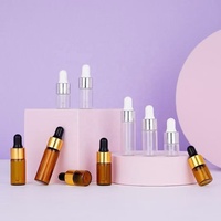 Nouvelles emballages en verre : couleurs personnalisées, bouchons et impression de logo pour les marques de soins de la peau, de parfums et de cosmétiques.