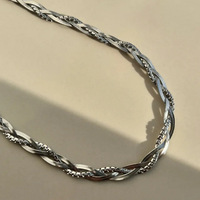 Plaqué or 18 carats 2024 bijoux tendance en acier inoxydable hypoallergénique et étanche collier à chaîne serpent torsadé pour femmes