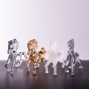 New Product Realistic Crystal Crafts Exquisite Desktop Decoration Crystal Glass Horse