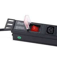 PDU de montage en rack standard 19 pouces avec protection contre les surcharges pour serveur informatique, armoire informatique, alimentation en courant, approvisionnement en gros