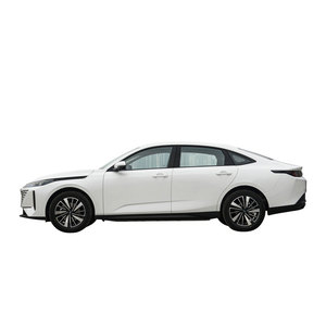 2025 Changan OSHAN 520 totalmente eléctrico con motor EV sedán de 4 plazas Vehículo de nueva energía conducción a la izquierda - Product Image 6