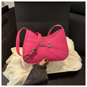 Bolso de hombro nuevo, elegante y a la moda, de diseño exclusivo con textura de alta gama para mujer, en color sólido. - Product Image 5