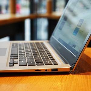 โน้ตบุ๊ก CHUWI Factory Herobook Pro รุ่นใหม่ แล็ปท็อปพร้อมโปรเซสเซอร์ Intel Celeron ขนาด 14.1 นิ้ว 8GB+256GB เหมาะสำหรับนักธุรกิจและนักศึกษา - Product Image 4