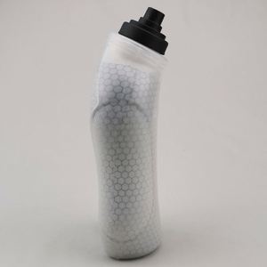 Échantillon gratuit de produits écologiques 2024 sans BPA, bouteille d'eau sport en plastique de 700 ml, bouteille d'eau pour vélo, impression, cyclisme - Product Image 5