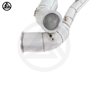 Convertitore Catalitico CSZ 200 Celle con Downpipe per <span class=keywords><strong>Porsche</strong></span> <span class=keywords><strong>Macan</strong></span> GTS 2.9T 2020+ Collettori di Scarico con Scudo Termico - Product Image 3