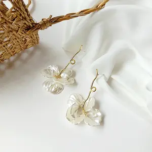 Korean Jewelry Wholesale - Shell Flower Petal Earrings Hypo-Allergenic S925 Silver Needles Flowers Petal Fashion Dangle Earrings