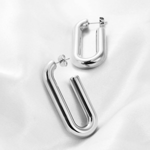 Boucles d'oreilles en forme de U, 20mm, en acier inoxydable, plaqué or, design géométrique, bijoux à la mode pour femmes - Product Image 4