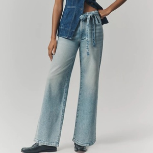 Pantalones largos de mujer OEM de moda, de cintura alta elástica, estilo palazzo, ajustados, lavados, acampanados, de primavera - Product Image 1