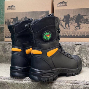 รองเท้าบูทนิรภัยหุ้มข้อสูงสำหรับผู้ชาย สีดำ กันน้ำ ทนไฟ ป้องกันการเจาะทะลุ เหมาะสำหรับงานกลางแจ้งและการฝึกอบรม - Product Image 2