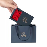 Sac en papier cadeau avec fenêtre transparente Boîte de luxe de haute qualité Impression Fête des Mères Deep love Floral Rose Mom Coffrets cadeaux pour fleurs