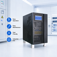 Onduleur triphasé en ligne 10 kVA à onde sinusoïdale pure, batterie au plomb-acide, alimentation de secours pour serveur hospitalier et charge critique, modèle Powermerry 33-10