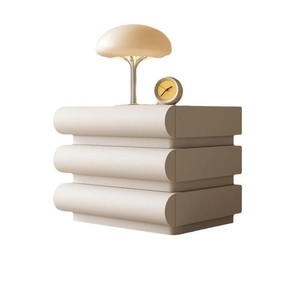 Mesita de Noche Minimalista Italiana con Dos Cajones, Cuero Crema, Madera Sólida, Almacenamiento Único, Mueble de Dormitorio - Product Image 1