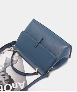 Sac à bandoulière pour femme en cuir véritable de haute qualité, sac à main élégant et tendance, sacoche bandoulière pour femme, vente en gros d'usine - Product Image 6