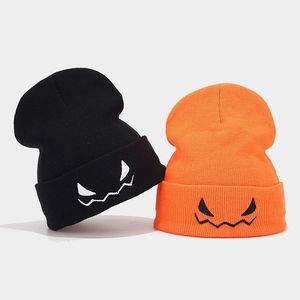 Berretto in maglia arancione ricamato di zucca di Halloween per uomo donna divertente cappello Pullover in filato - Product Image 1