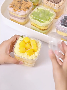 Boîte d'emballage carrée transparente jetable et écologique en PET pour gâteaux, pâtisseries, sushis, salades, aliments pour animaux – Taille et logo personnalisables - Product Image 2