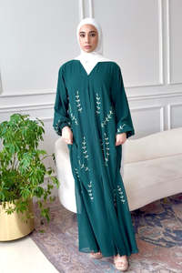 Abaya islamique élégante et respirante pour femme, personnalisée par LEDUO, avec broderies, col en V, manches longues, pour mariage en automne/printemps - Product Image 2