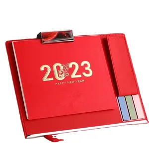 Stampa personalizzata del calendario di nuovo design per il calendario da tavolo set regalo stazionario calendario 2023 nuovo prodotto