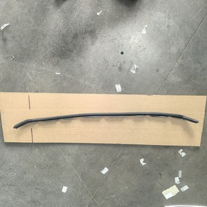 Bande de caoutchouc 53395-48100 pour calandre centrale RX300 2020, matériau EPDM - Product Image 2