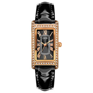 Montre carrée pour femme de style vintage avec accents de diamants, design haut de gamme, spéciale Noël - Product Image 1
