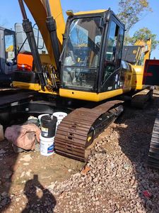 Vente flash : Excavatrice CAT325 d'occasion, 25 tonnes, grande pelle, modèle 2016, capacité de la benne de 1,1 m, avec composants principaux : moteur, boîte de vitesses, pompe, PLC - Product Image 2