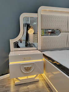 सुरुचिपूर्ण हल्के हल्के हेडबोर्ड बेडरूम फर्नीचर सेट घर फर्नीचर इनडोर बेडरूम सेट - Product Image 3