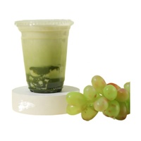 Tasse à café togo jetable en plastique PET avec logo personnalisé tasses à jus de fruits smoothie de qualité supérieure avec couvercles verre grillé