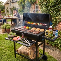 Barbecue au charbon de bois robuste et moderne en fer forgé avec chariot et fonctions multiples pour les fêtes en plein air
