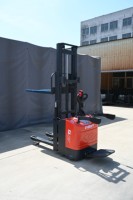 Gerbeur électrique double élévateur HELI 2 tonnes, mini gerbeur manuel avec mât de 4,5 m pour entrepôt, gerbeur à batterie pour stockage en hauteur