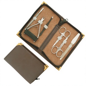 Kit de manucure et pédicure personnalisé très vendu, 5 en 1, en acier inoxydable durable, coupe-ongles, ciseaux, lime, sac de style luxueux portable - Product Image 2