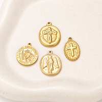 Charmes religieux en acier inoxydable avec crucifix et médailles de protection de Saint Christophe, amulettes patronnes pour hommes et femmes, cadeaux