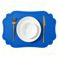 Style européen moderne 2025 nouveauté Imitation cuir PU PVC 3mm d'épaisseur carré napperon résistant à la chaleur antidérapant résistant à l'huile alimentaire