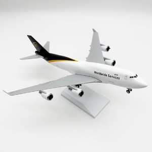 Modelo de Avión UPS B747 de Metal Fundido a Presión de 30 cm, Decoración Perfecta para Escritorio y Regalo de Navidad para Aficionados a la Aviación - Product Image 3