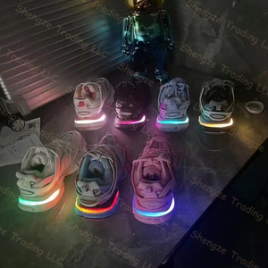 Chaussures <span class=keywords><strong>de</strong></span> luxe <span class=keywords><strong>de</strong></span> marque originale pour hommes Track 3.0 avec lacets LED, chaussures décontractées <span class=keywords><strong>de</strong></span> haute qualité Baleciagas, chaussures <span class=keywords><strong>de</strong></span> sport pour femmes - Product Image 4