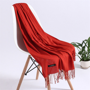 Longue Couverture En Gros Hiver Plaine <span class=keywords><strong>Pashmina</strong></span> Châle <span class=keywords><strong>Écharpe</strong></span> En Cachemire Avec Pompon - Product Image 4