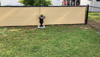 Fourniture d'usine Durable 170GSM Confidentialité Pare-Brise Clôture Grommeted Plain Style 170GSM Mesh Tarp pour Voitures